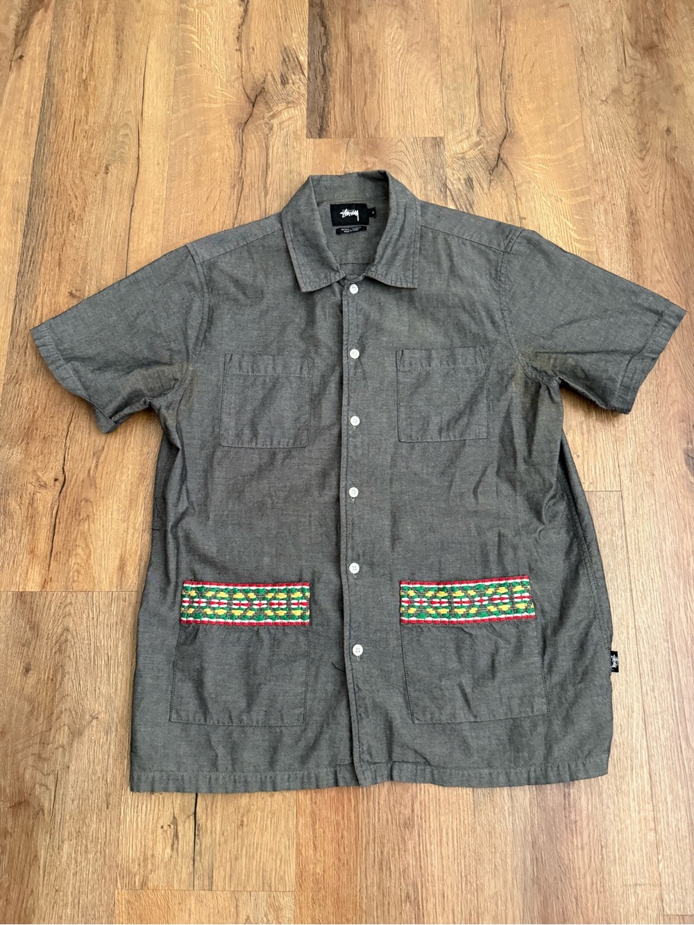 Stussy Gray Short-Sleeve Button-Down Shirt with Multicolor Woven Pocket Trim